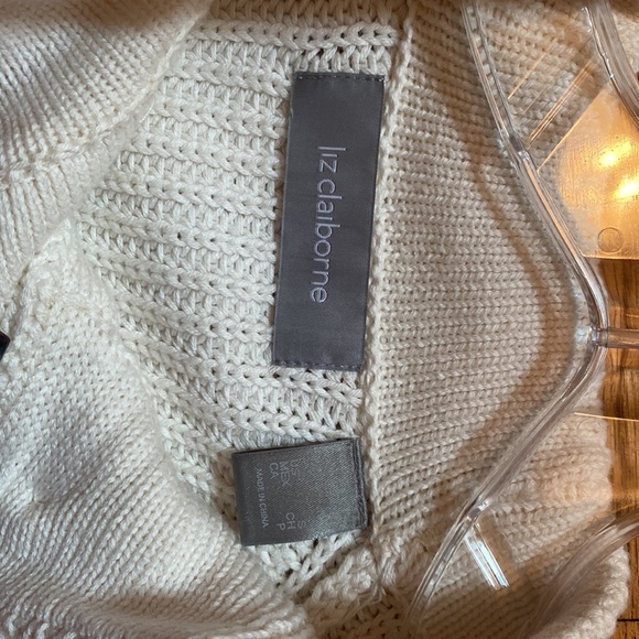 Vintage Liz Claiborne sweater - Picture 2 of 3